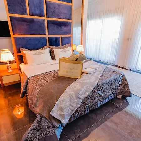 ヴィラ Belektana *